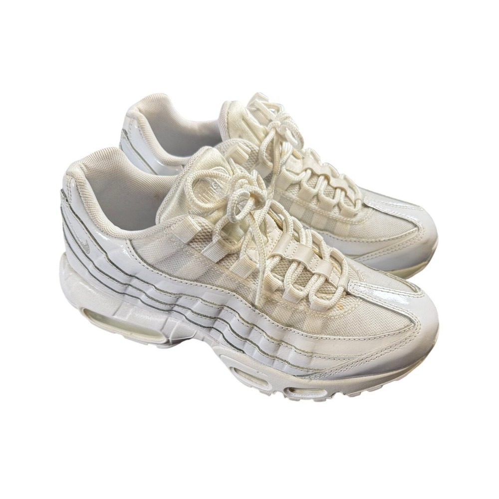 Nike Air Max 95 Triple White 307960-108  Womens Size 8